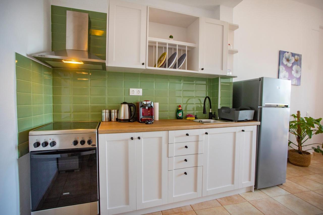 Notos Sea Front Apartment Glósza Kültér fotó