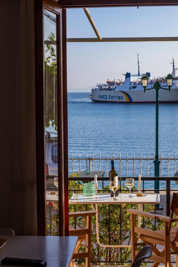 Notos Sea Front Apartment Glósza Kültér fotó